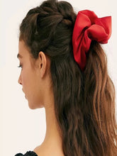 Load image into Gallery viewer, JUMBO SCRUNCHIE